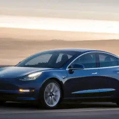 Tesla potrzebuje benzyny? Poznaj prawdę o napędzie elektrycznym