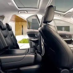 Toyota Prius Plus ile osobowy - czy to wystarczająco dla rodziny?