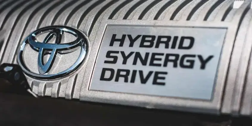Zdjęcie Toyota Auris Hybrid jakie paliwo - uniknij kosztownych błędów